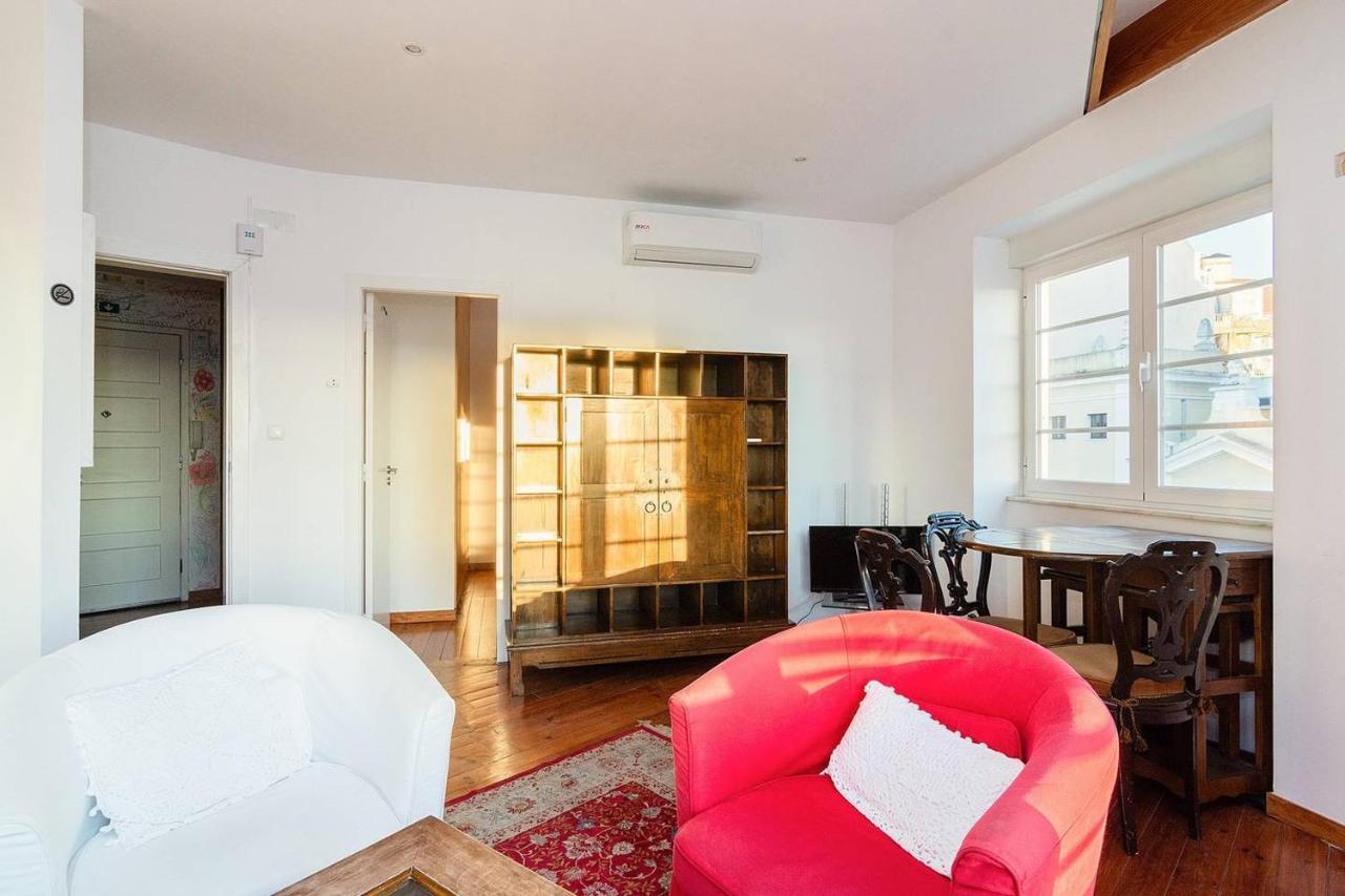 Renovated Apartments In Central Лиссабон Экстерьер фото