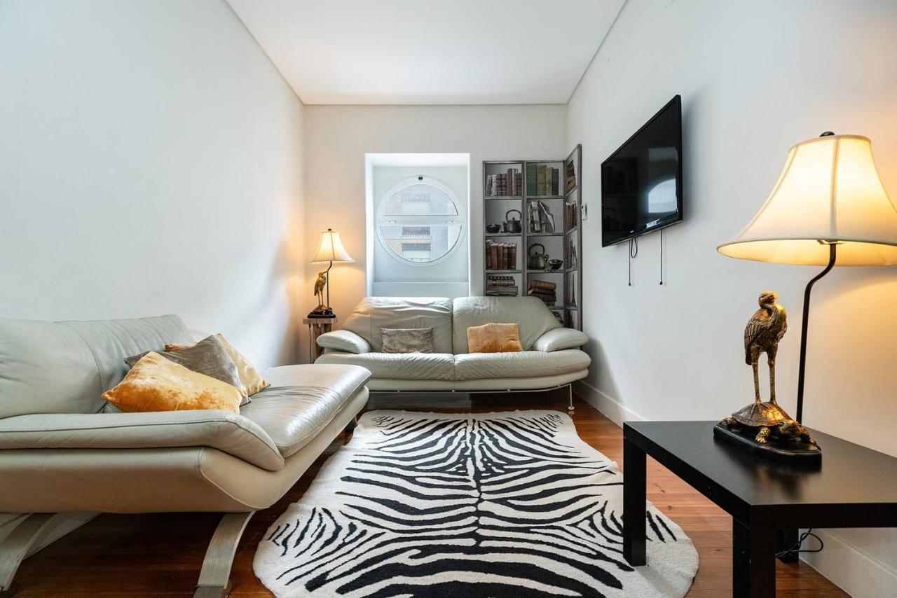Renovated Apartments In Central Лиссабон Экстерьер фото